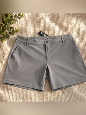 Rhone Men's Gray Flat Front Shorts